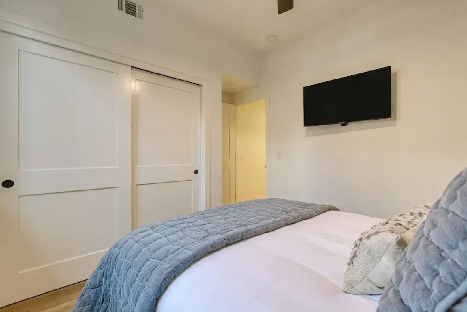 Sunset Serenity by Avantstay Rooftop w Hot Tub Fire Pit 3 Blocks to Beach