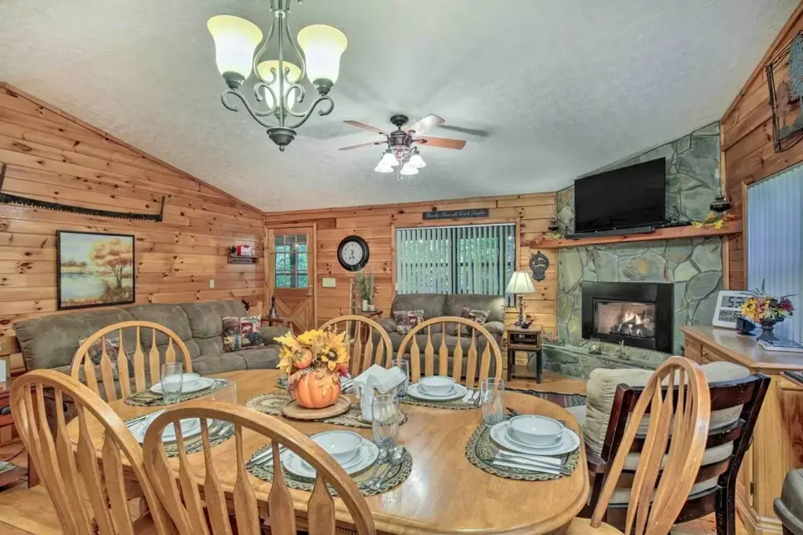 Blairsville Cabin w/ Private Hot Tub!