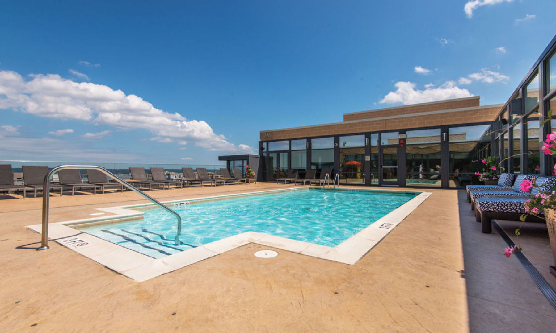 BridgeStreet Millennium at Metropolitan Park