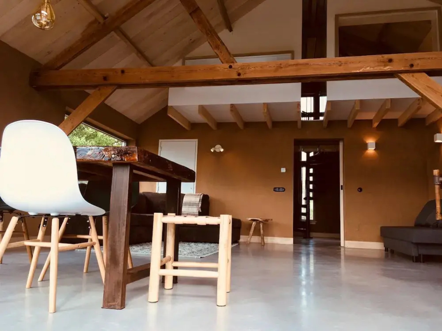 In het huis van Jo Daggert