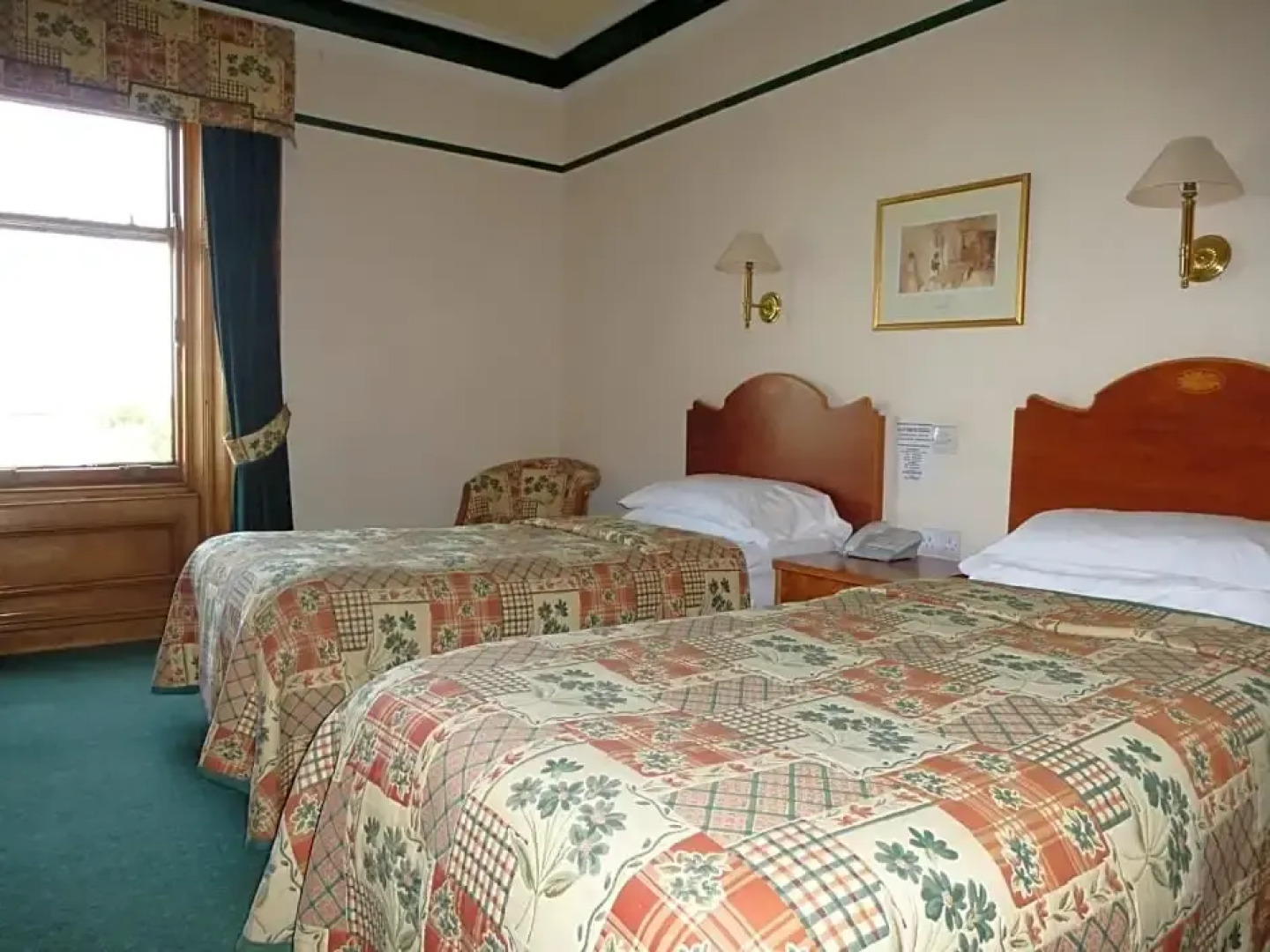 Somerton House Hotel