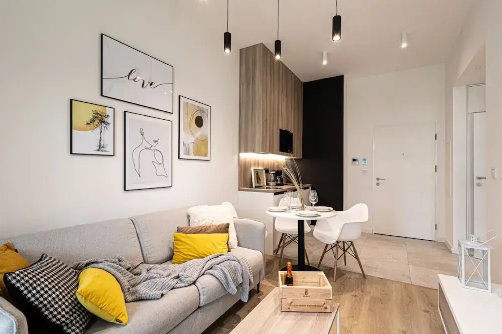 Amarillo Nadmorski Azyl Shellter Rogowo Gara