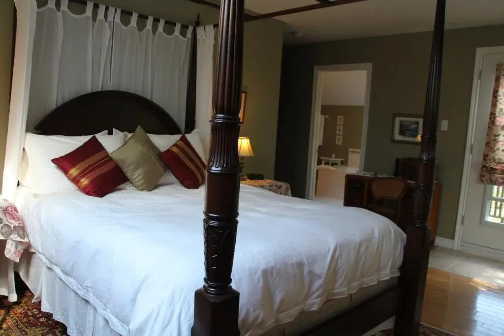 Tulips and Thistle B&B