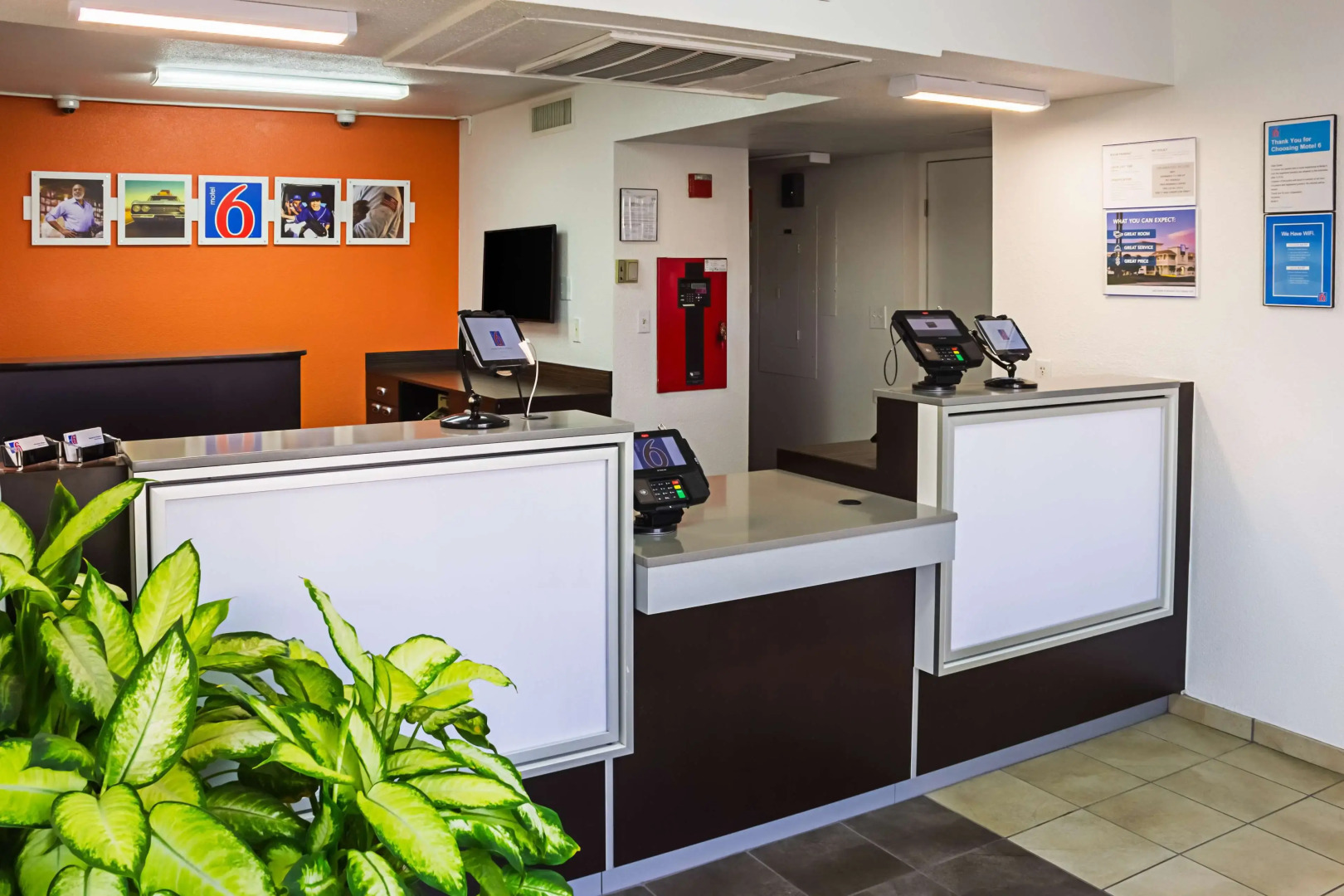 Motel 6 Porterville, CA