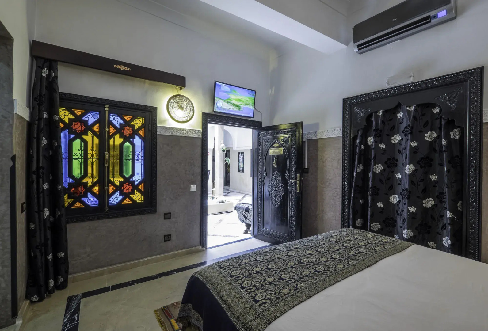 Riad Nesma Suites & SPA