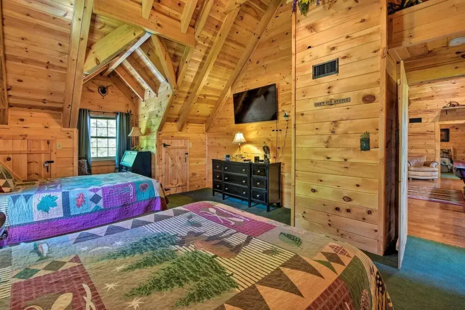 Trenton Cabin w/ Hot Tub - 14 Mi to Lookout Mtn!