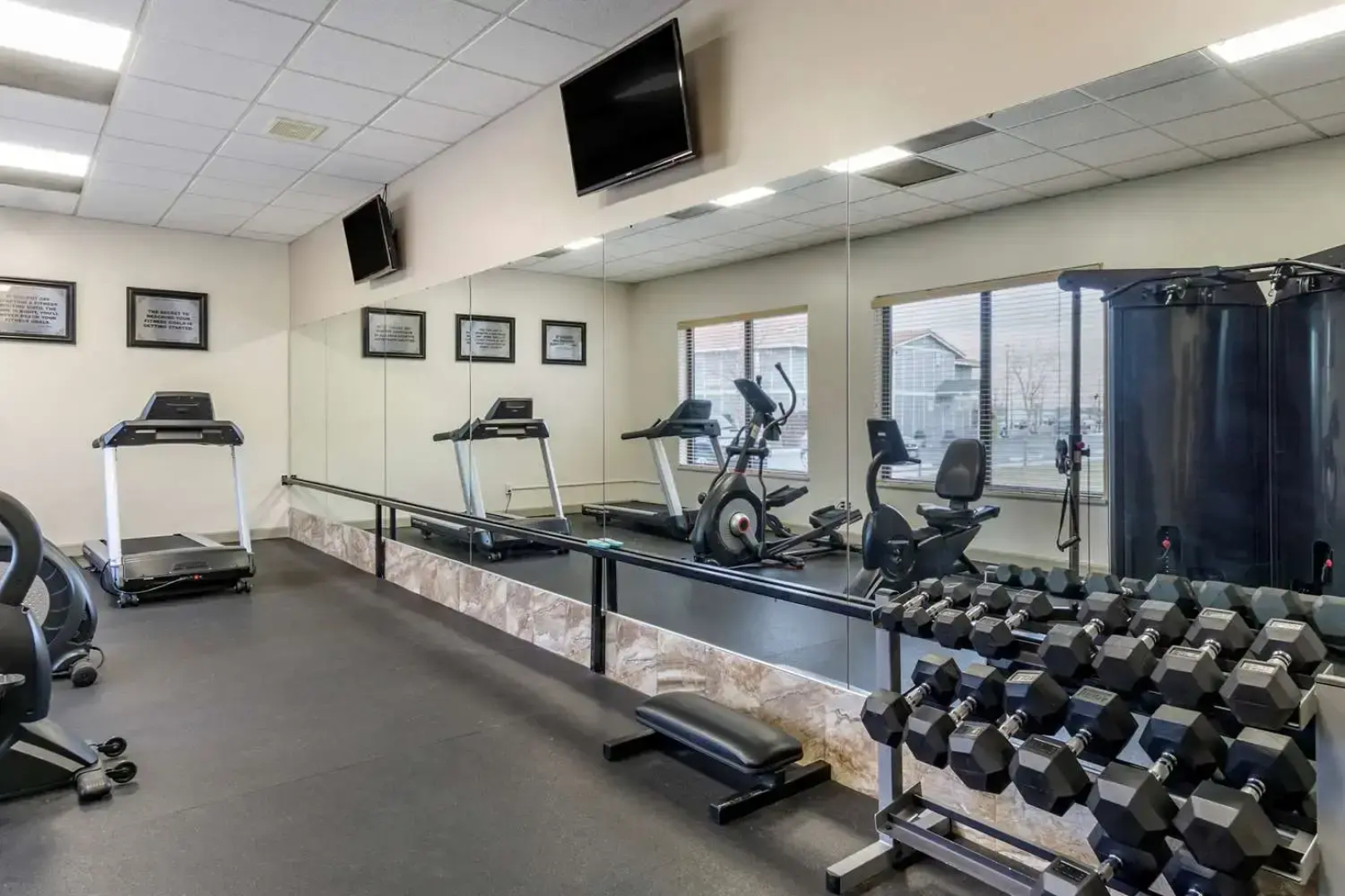 Best Western Plus Lake Front Hotel