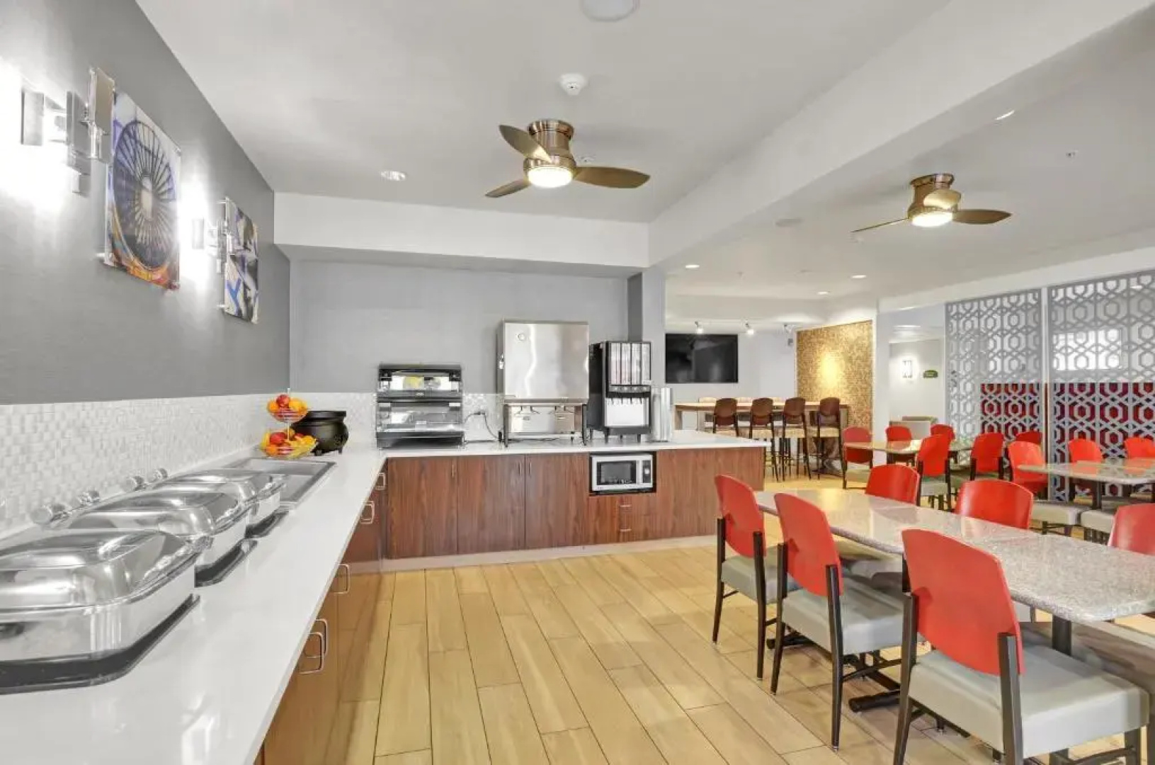 Executive Residency by Best Western Navigator Inn & Suites