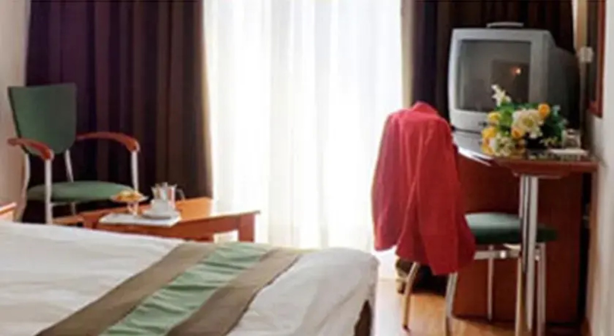 Elpida City Hotel