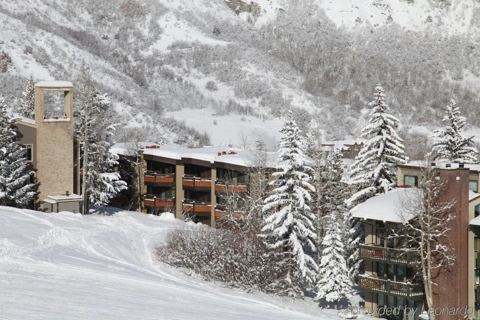 Tamarack Townhomes - CoralTree Residence Collection