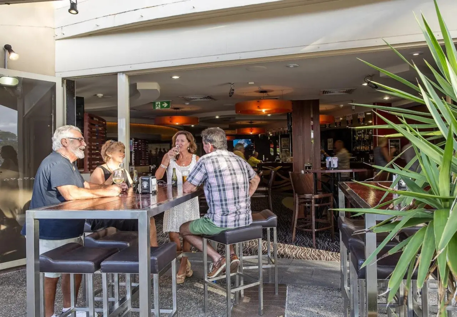 Golden Riviera Beach Resort