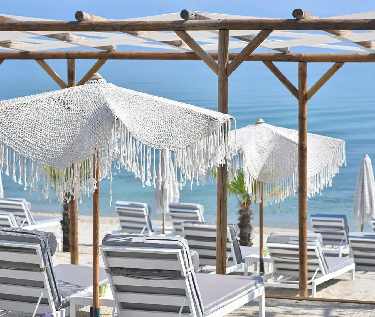 Crystal villas & suites