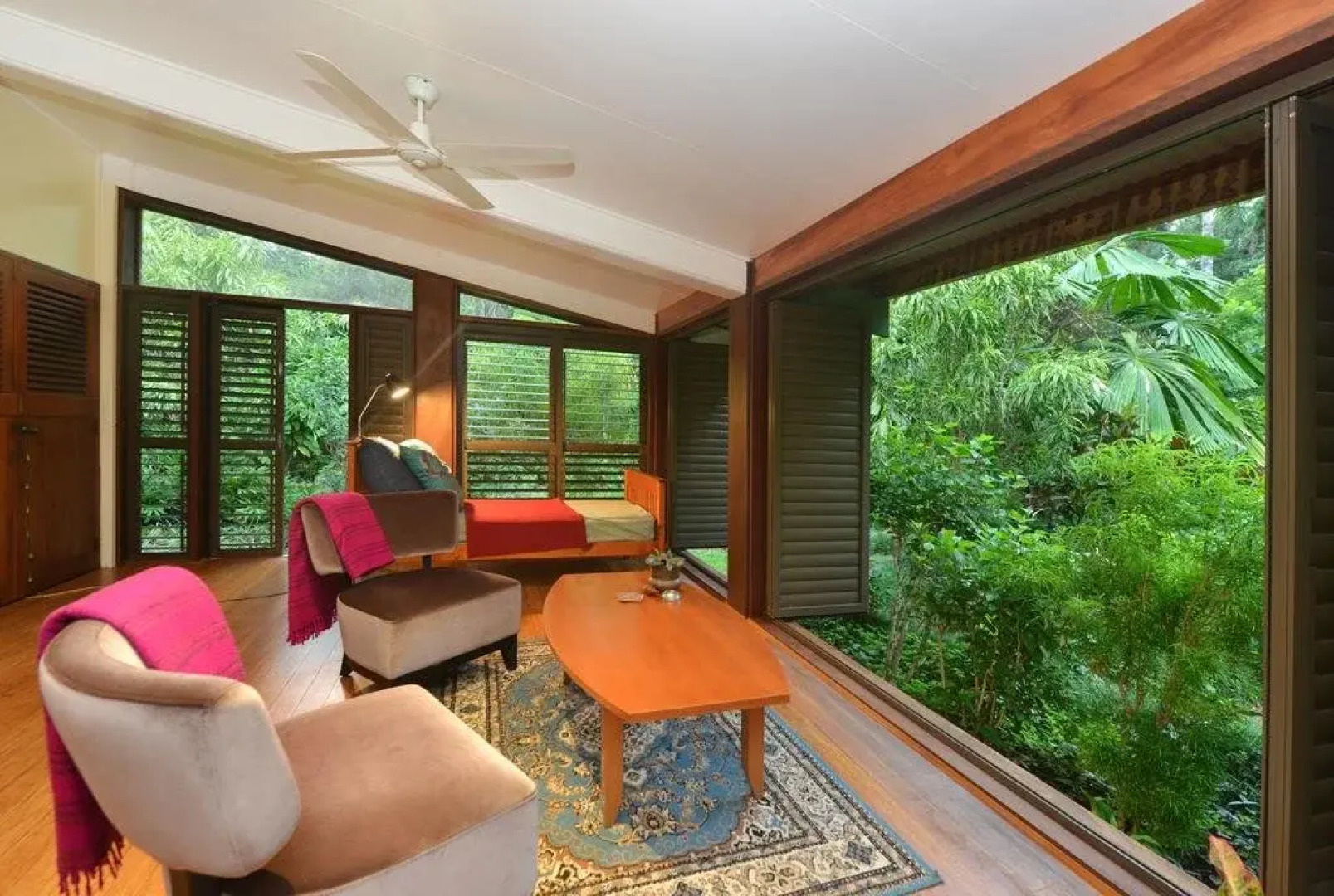 Cow Bay Homestay B&B