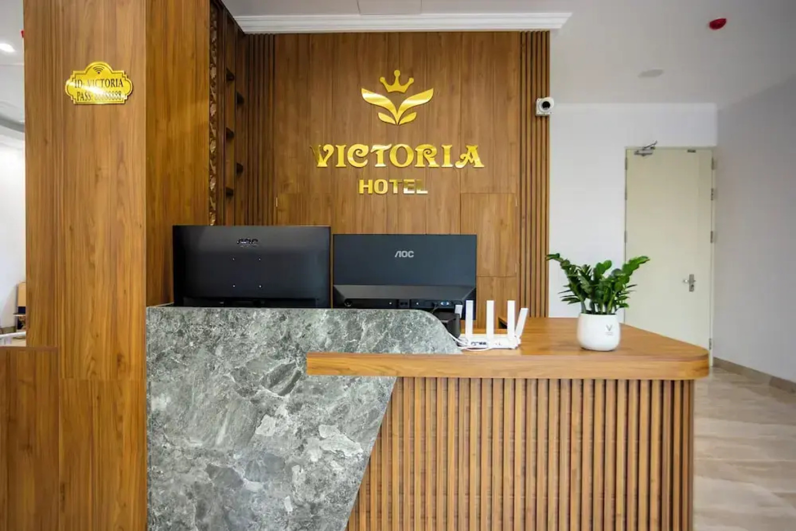 Victoria Hotel MC - by BAY LUXURY