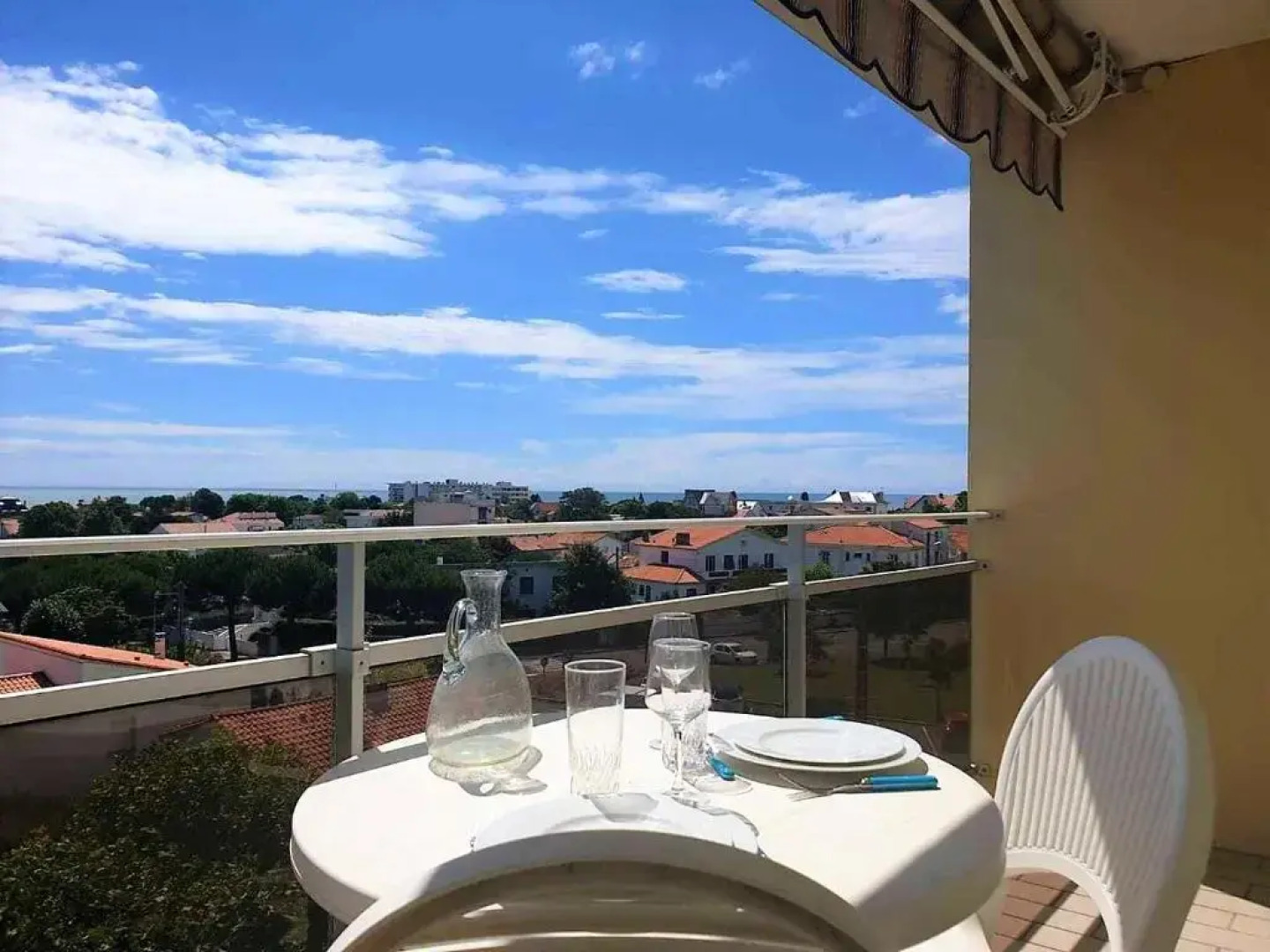 Royan - APPARTEMENT VUE MER - proximité plage et parking privatif