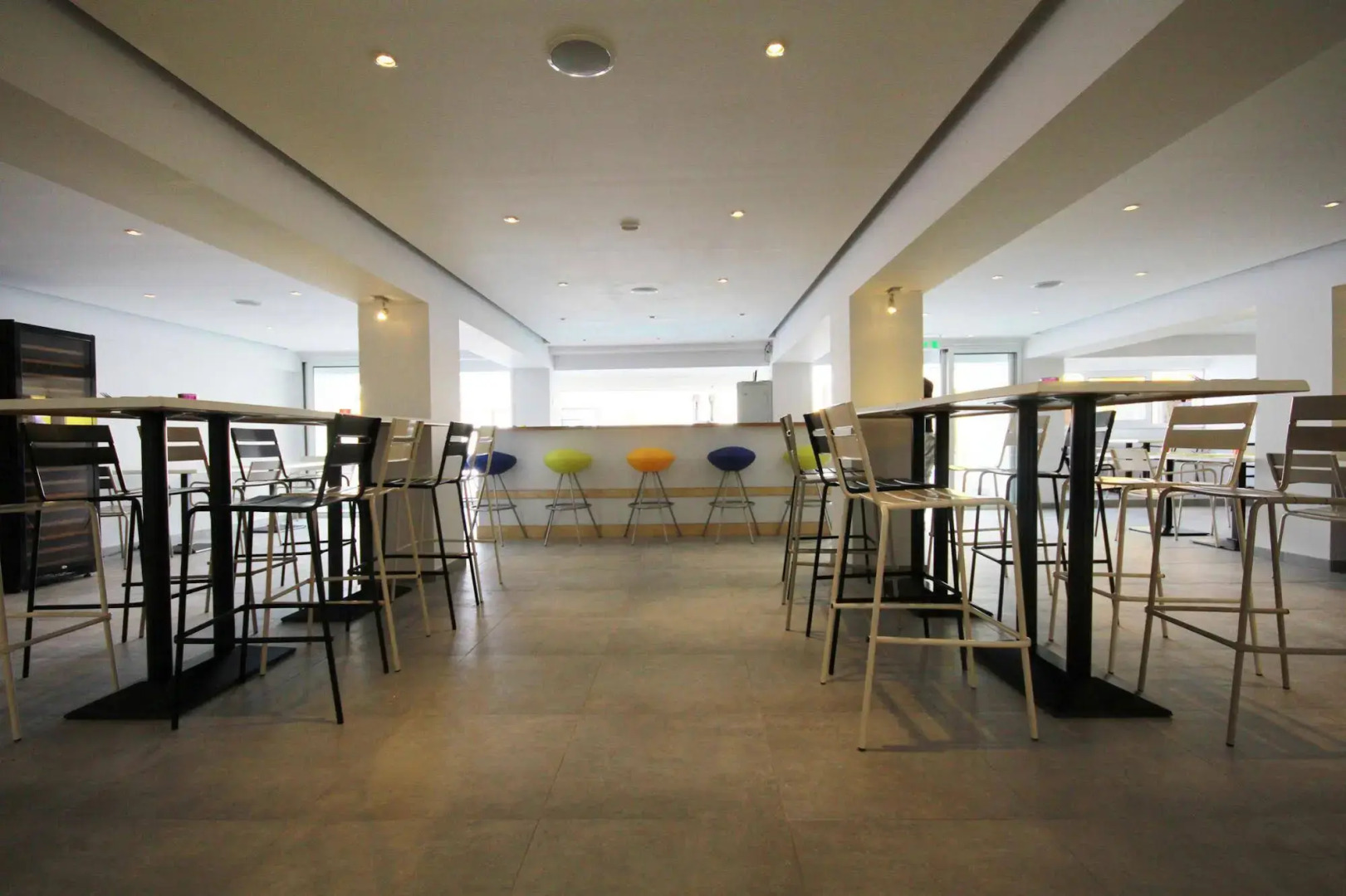 Sea Cleo Napa Hotel & Annex