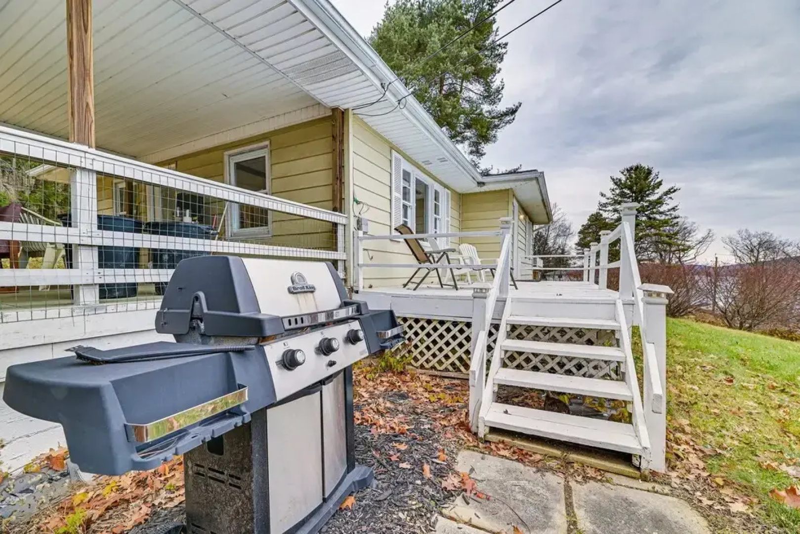 Pet-friendly New York Escape w/ Deck & Lake Views!