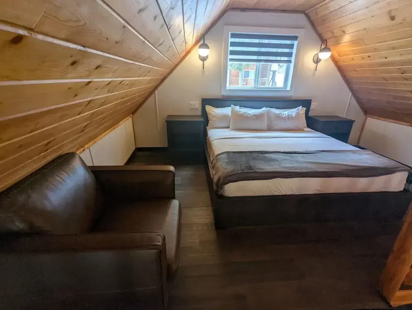 Halcyon Hot Springs Resort