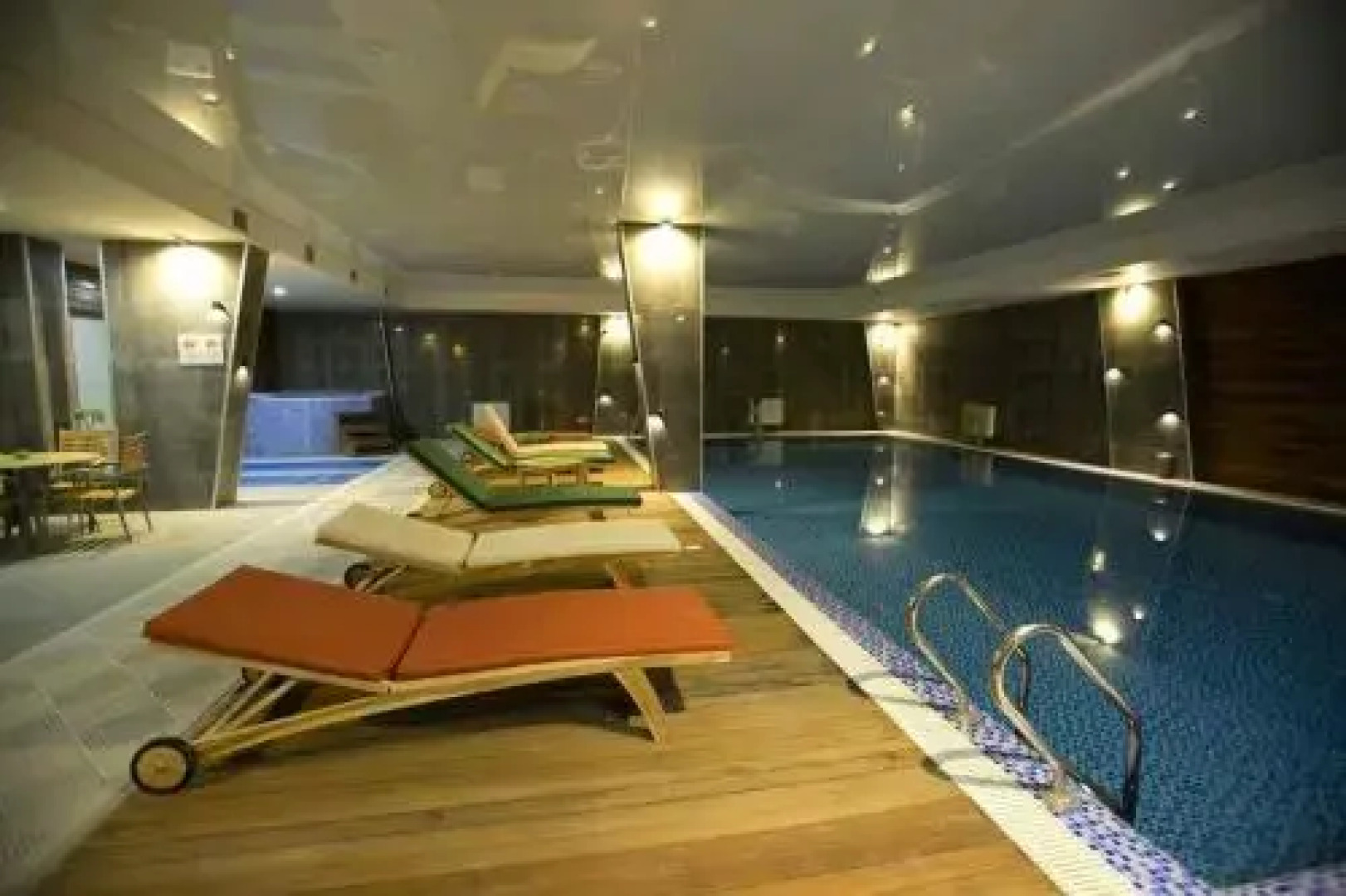 Redco 1 Apartament Gondola LIft