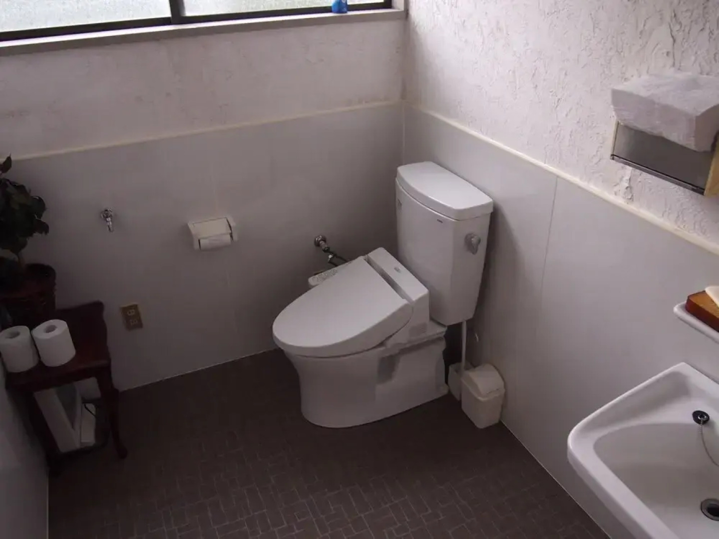 Mountain Lodge at 1,400m Hütte Jil Shirakabako