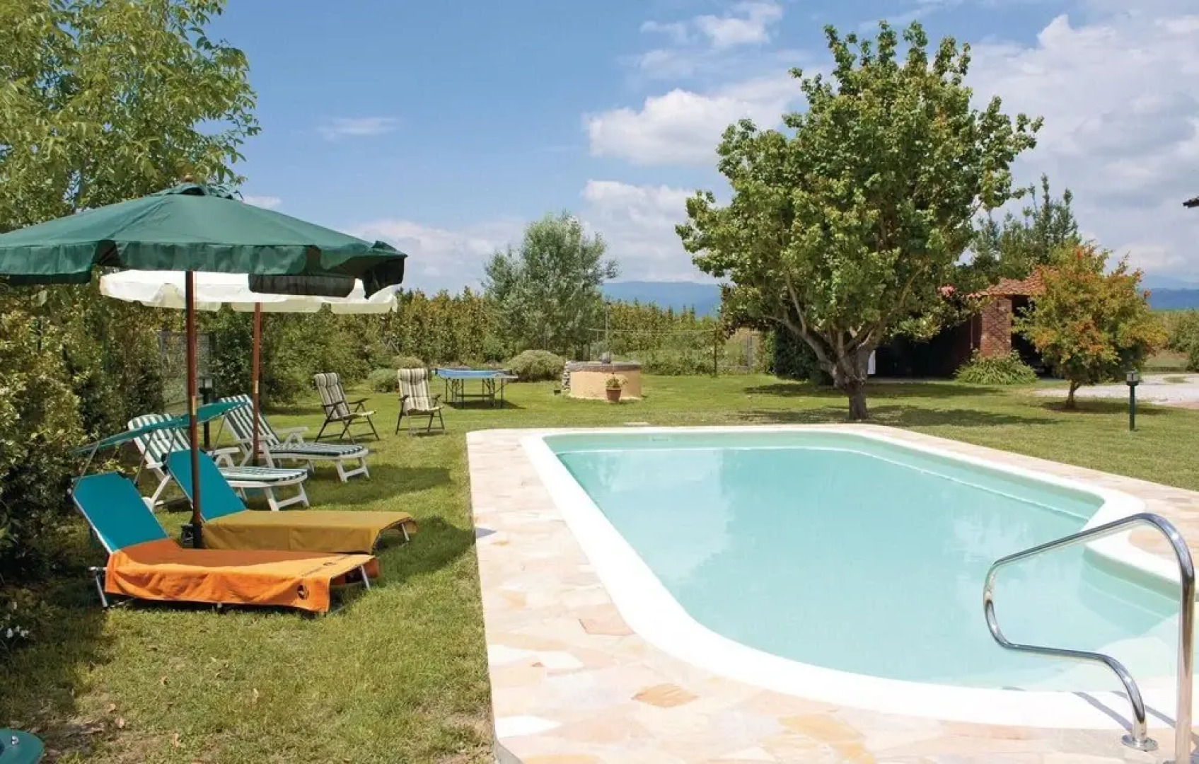 Stunning Home in Ponte Buggianese PT With Wifi and 4 Bedrooms