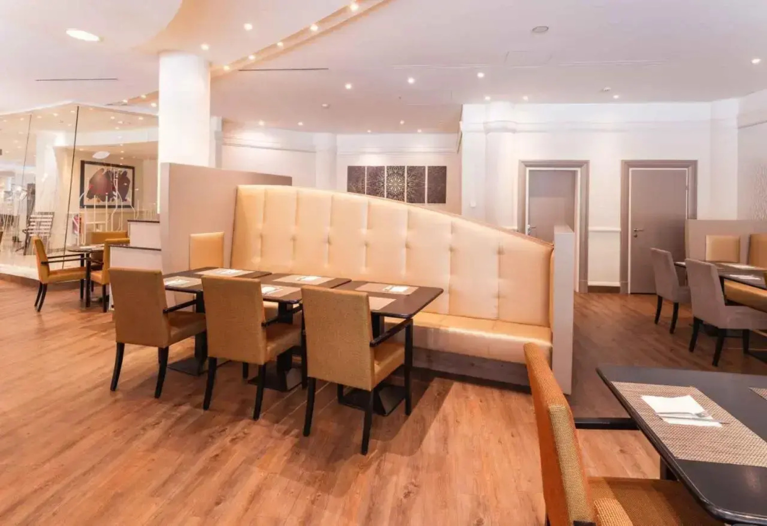 Отель Plaza Premium Wien