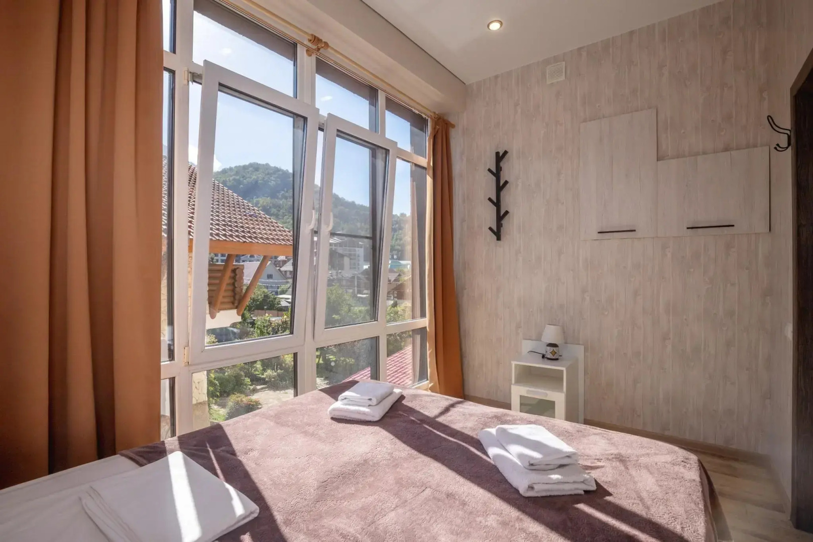 Море апартаментов на Автомобильном 10