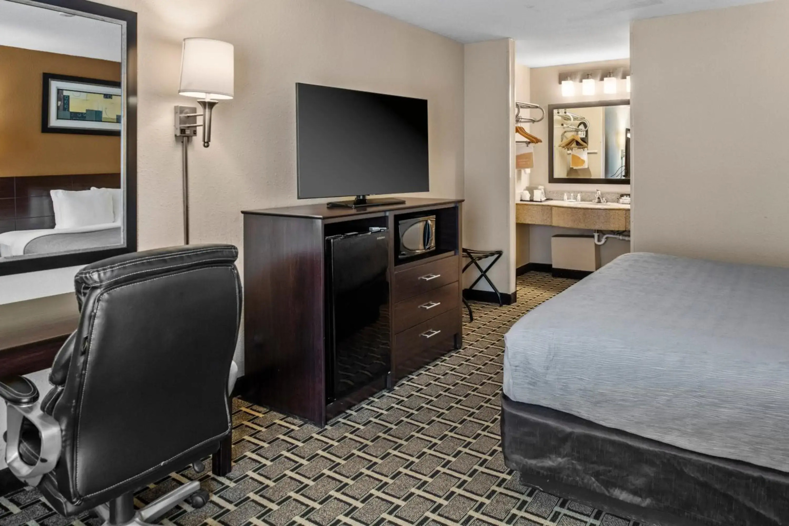 Suburban Studios Hotel Kingsland Near I-95