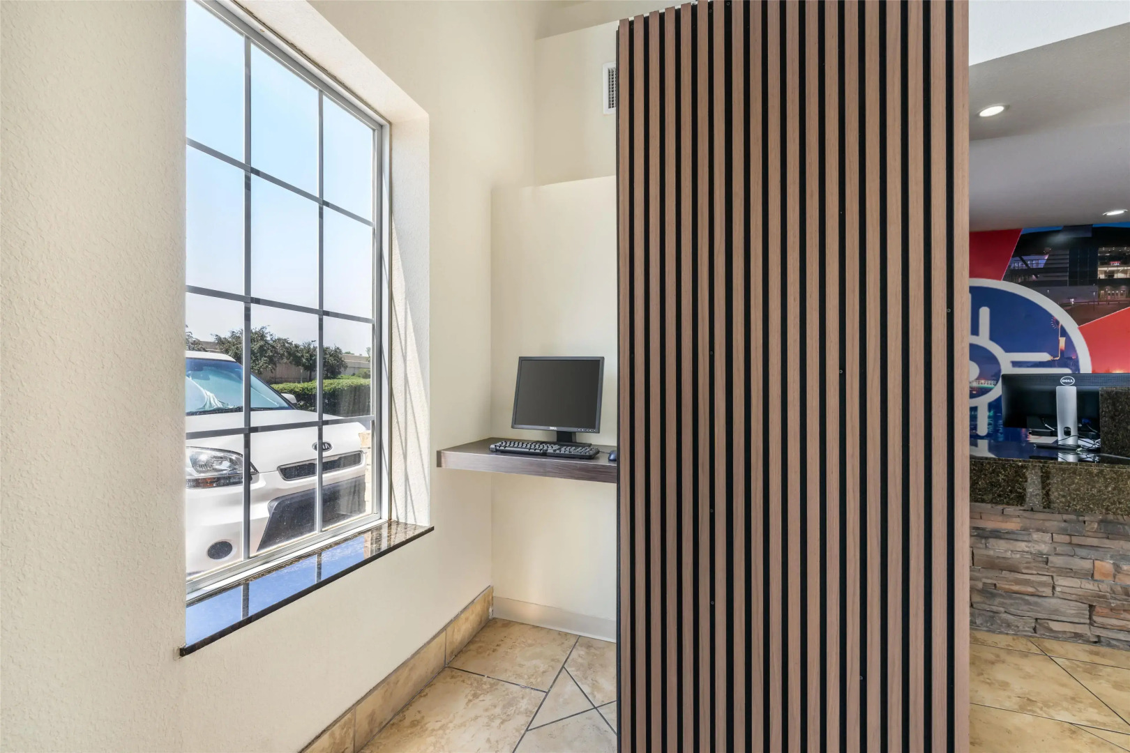Best Western Plus Eastgate Inn & Suites