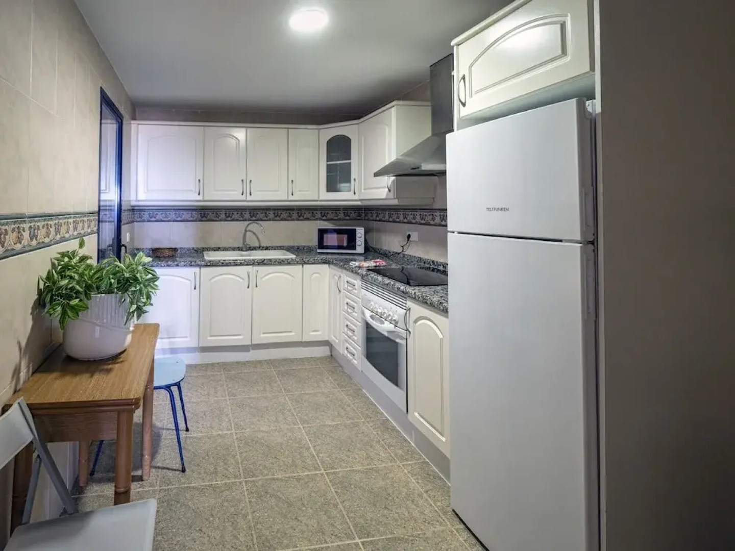 Dorasal Bl. A Esc. IV 1º Pta. 6