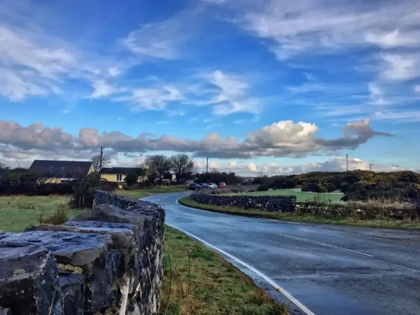 Country Retreat Sleeps 2 Near Cymyran Beach