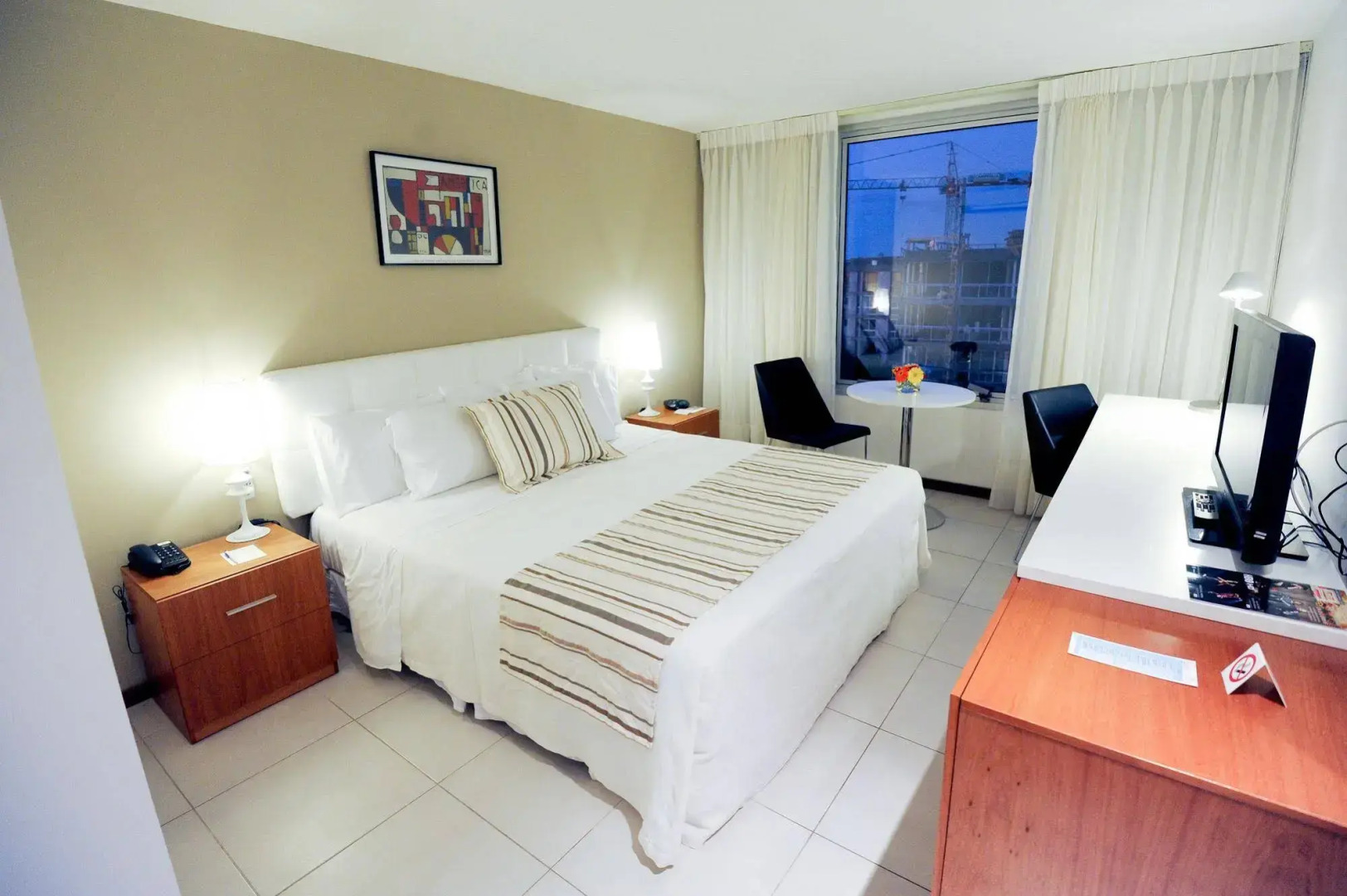 Real Colonia Hotel & Suites