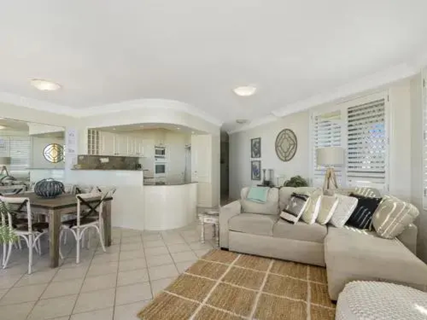 Casa Del Rey, Unit 5