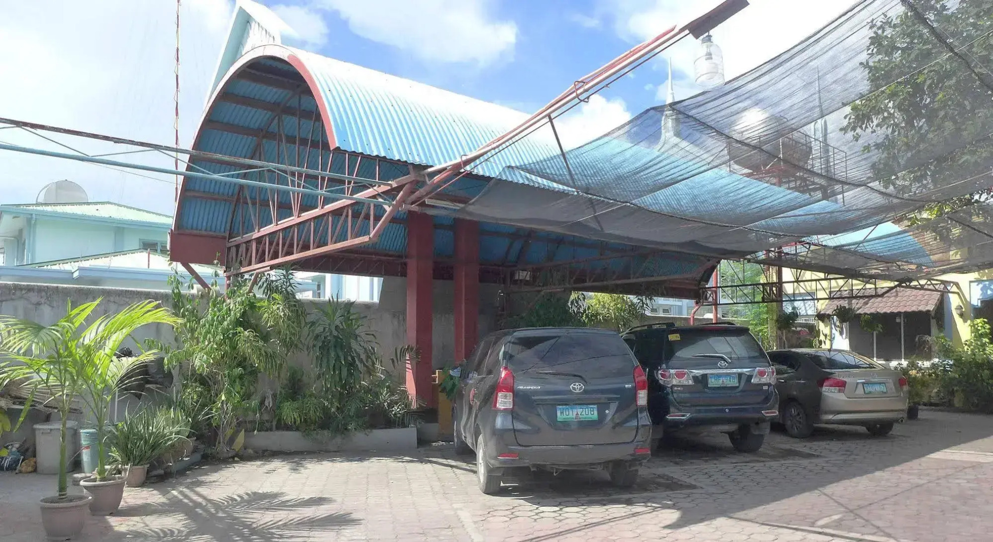 Rozen Suites Malakas