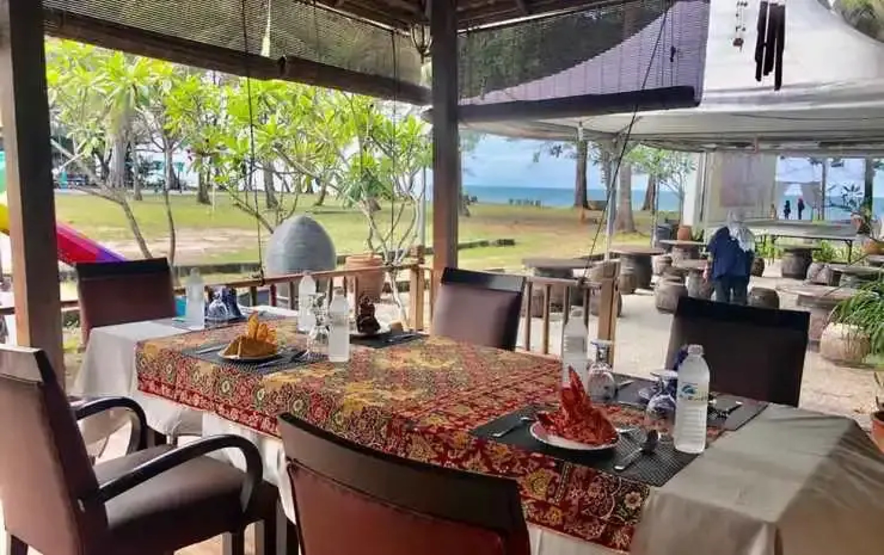 Hotel Sudara Beach Resort