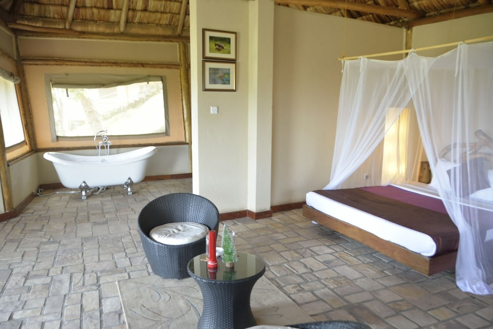 Enganzi Game lodge