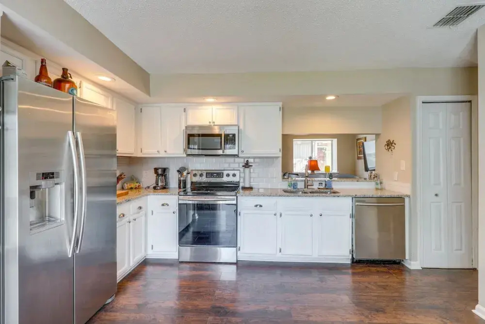 Ponte Vedra Beach Family Home: 2 Mi to Beaches!