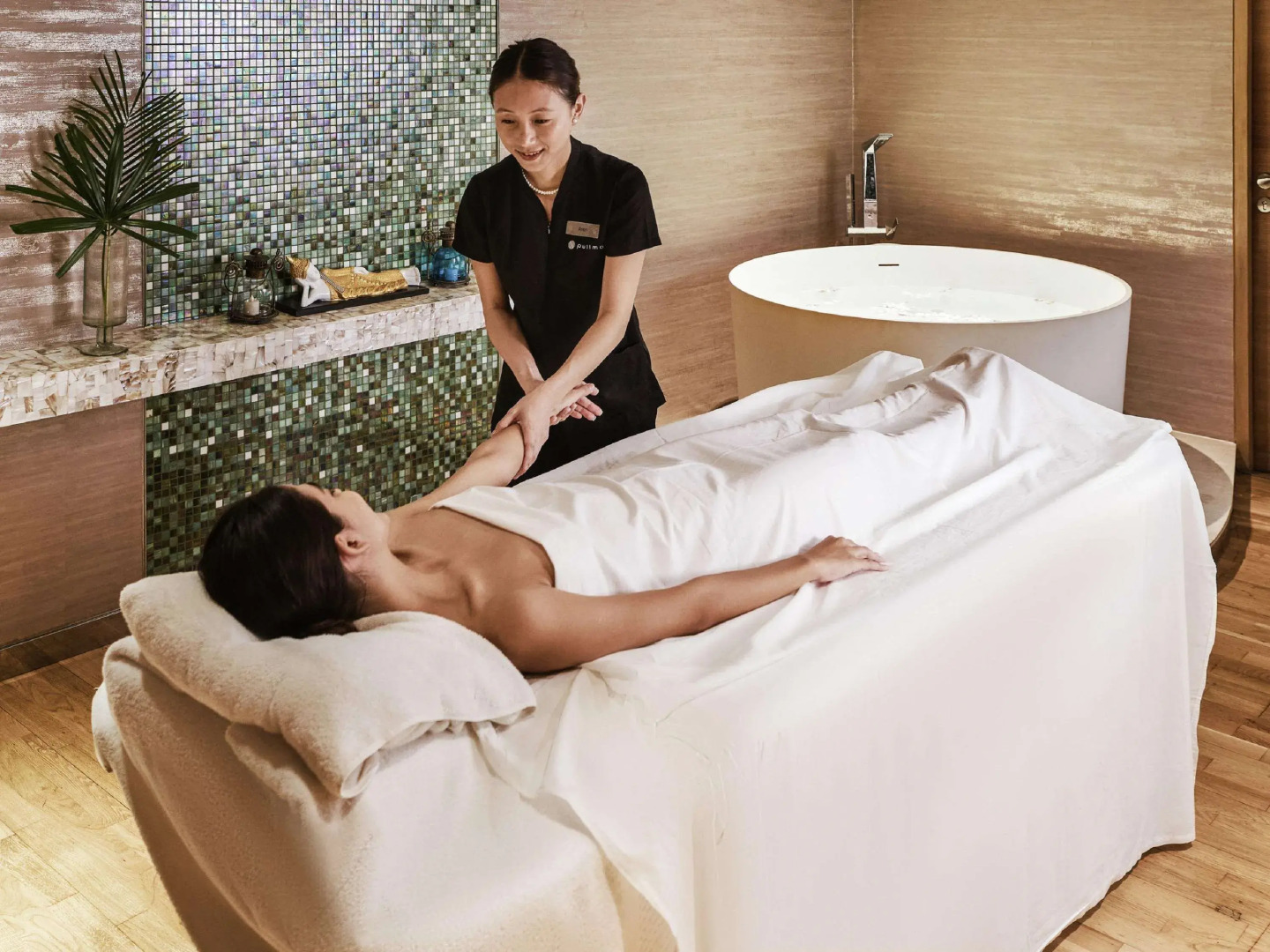 Pullman New Delhi Aerocity Hotel