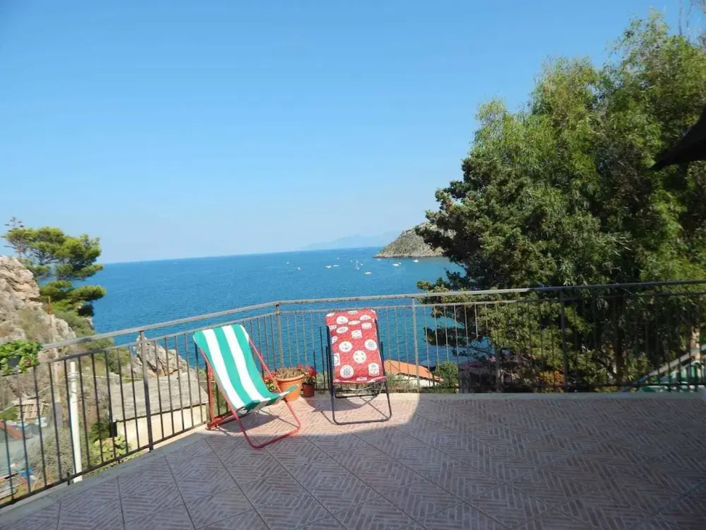 House Terrace on the sea