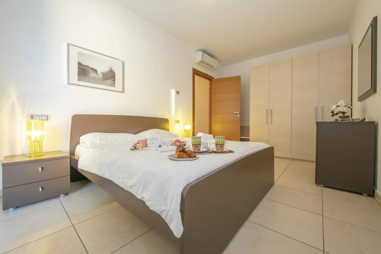 Vista di Maccagno Fantastico Pool