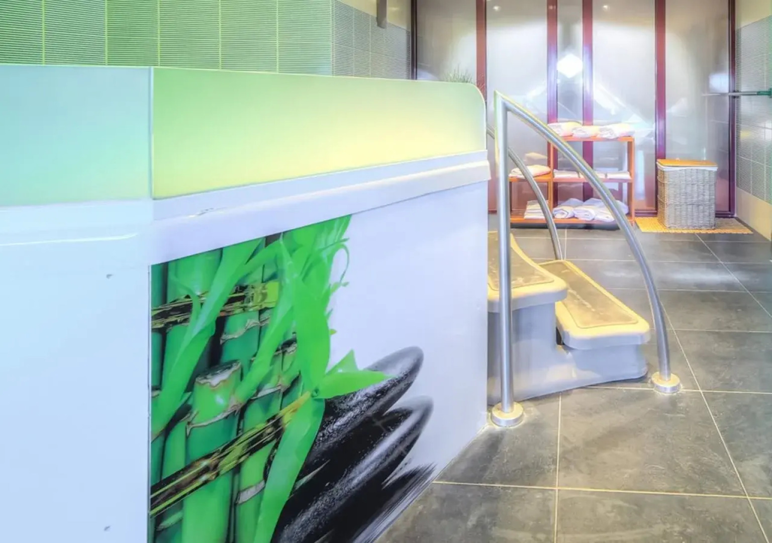 B&B HOTEL Mons Centre