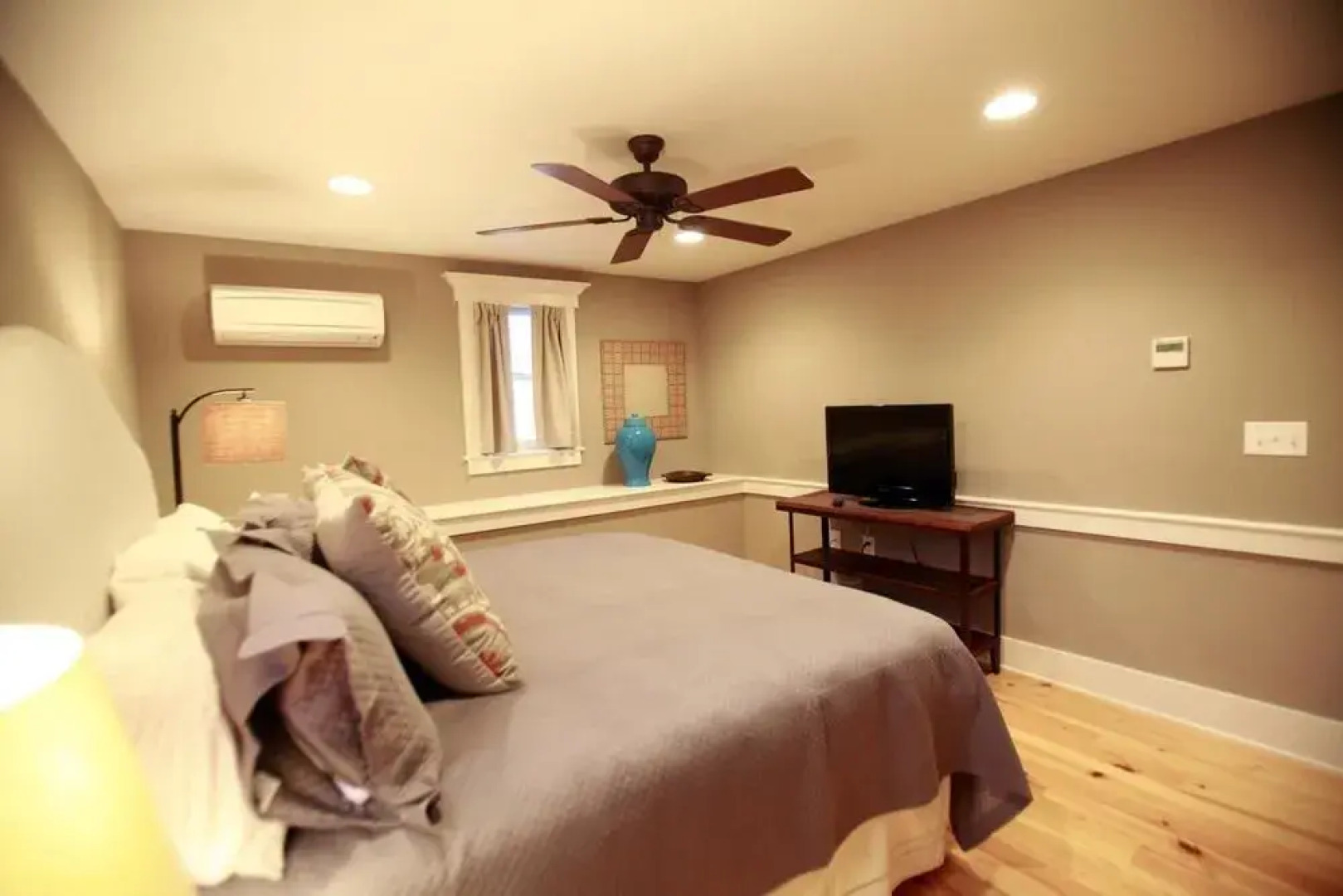 229 King Luxury Suites