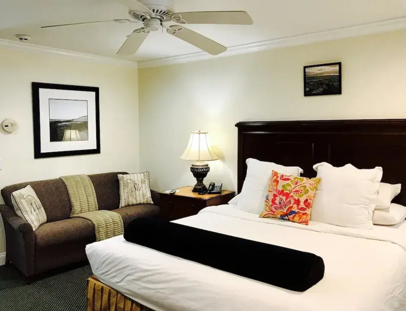 Kenny's Tipperary Inn