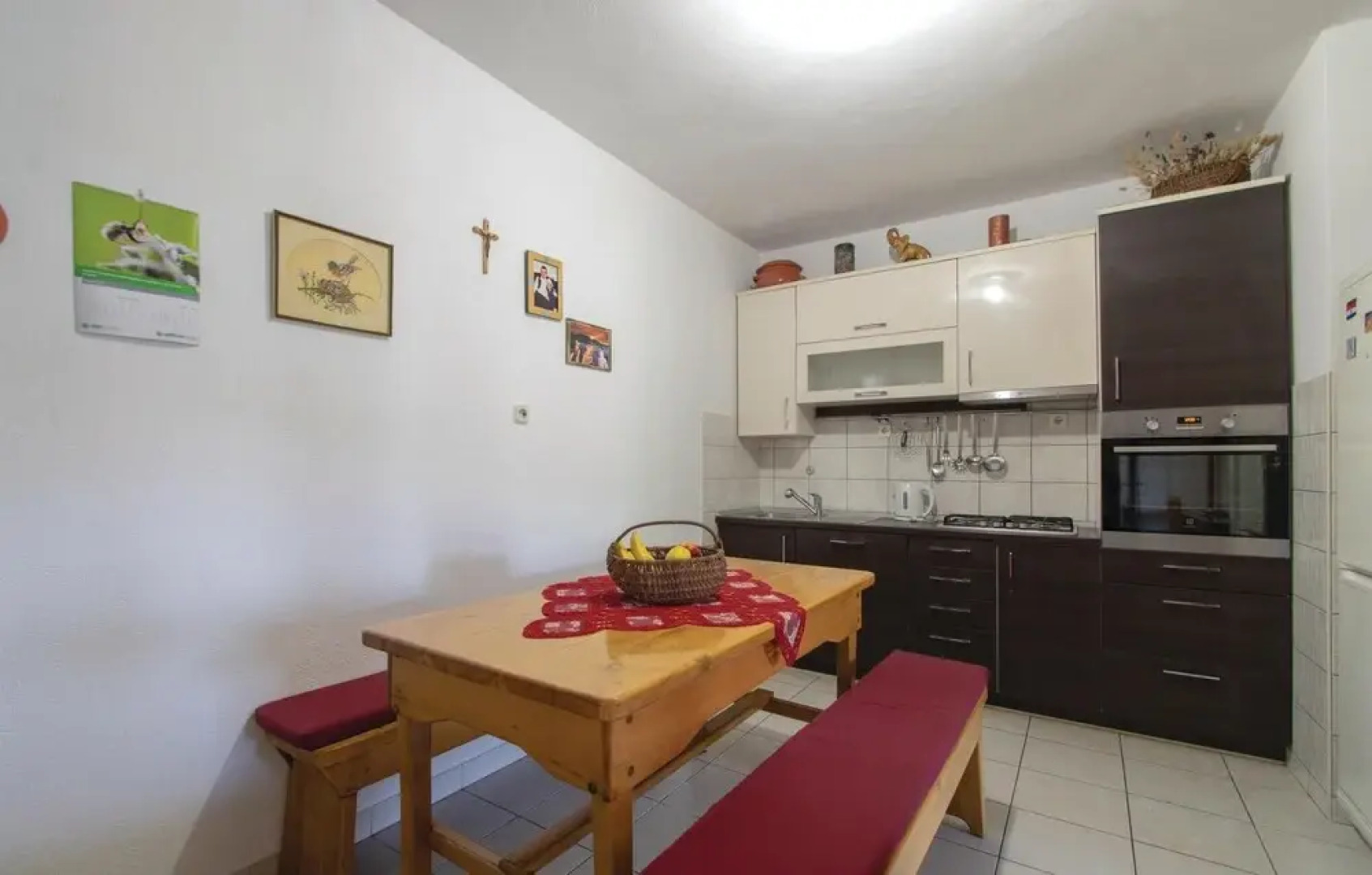 Awesome Home in Racisce With Wifi and 4 Bedrooms