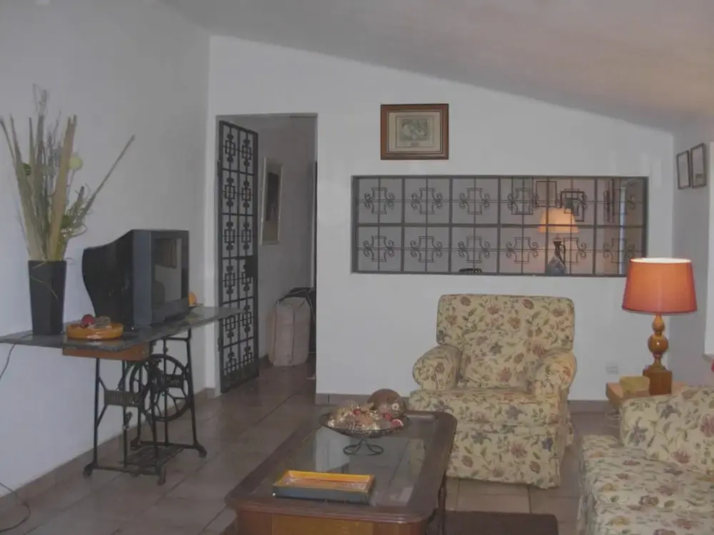 House With 2 Bedrooms in Arraiolos, With Enclosed Garden and Wifi