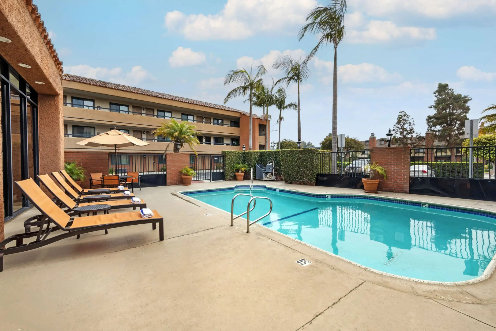 Best Western Plus Redondo Beach Inn