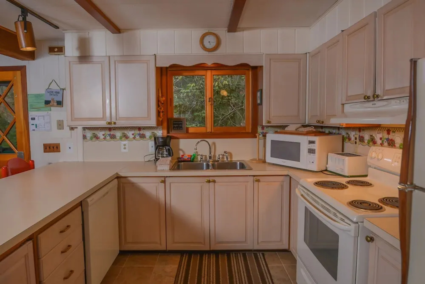 Our Golden Retreat 5 Bedroom House