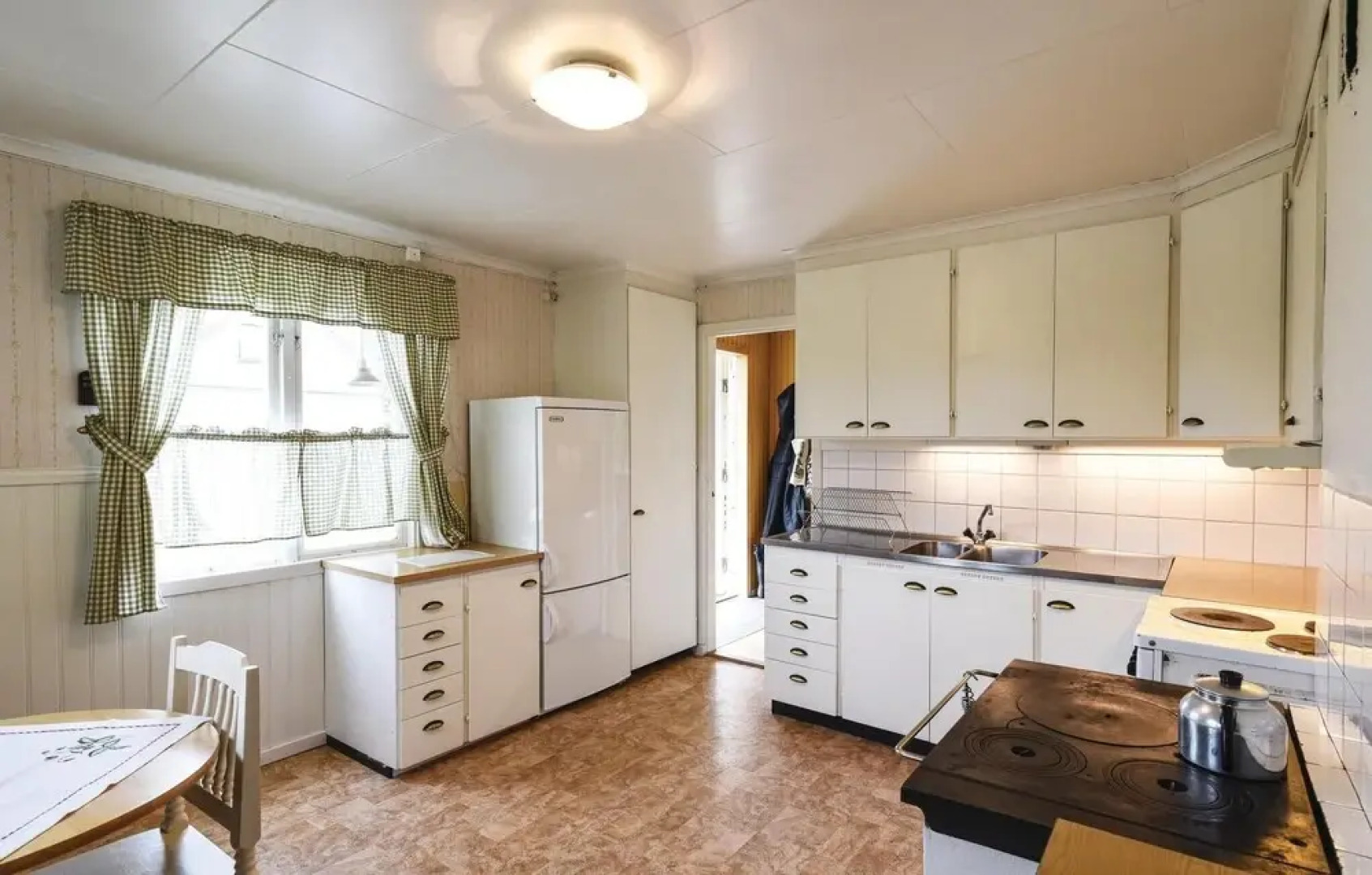 Amazing Home in Ed With 3 Bedrooms