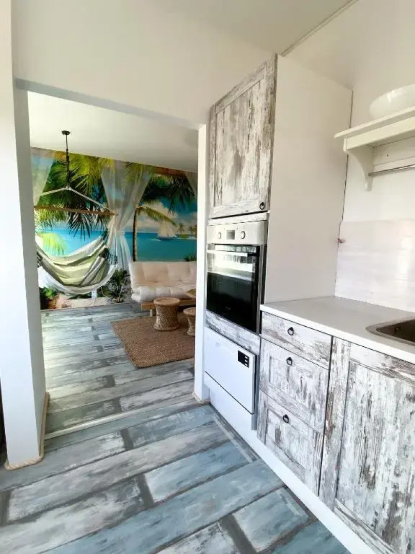 Happyhosts Beach House studio