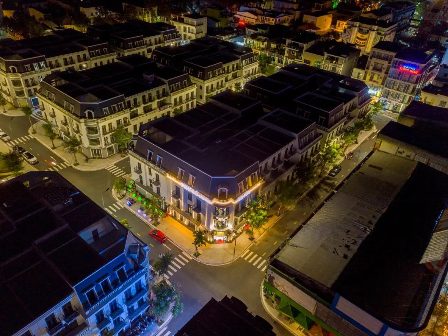 Thu Le Hotel